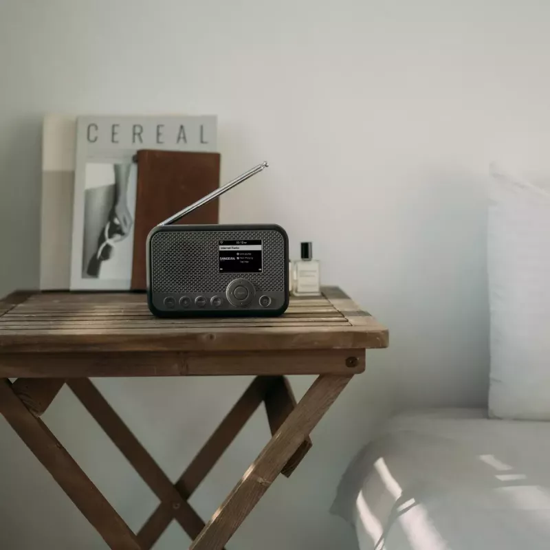 Sangean WFR-39 DAB FM -matkaradio 1W RMS