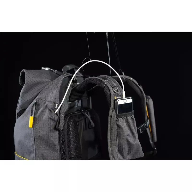 Reppu Vanguard VEO ACTIVE42M GY harmaa 13 tuuman kannettava 10 tuuman tabletti