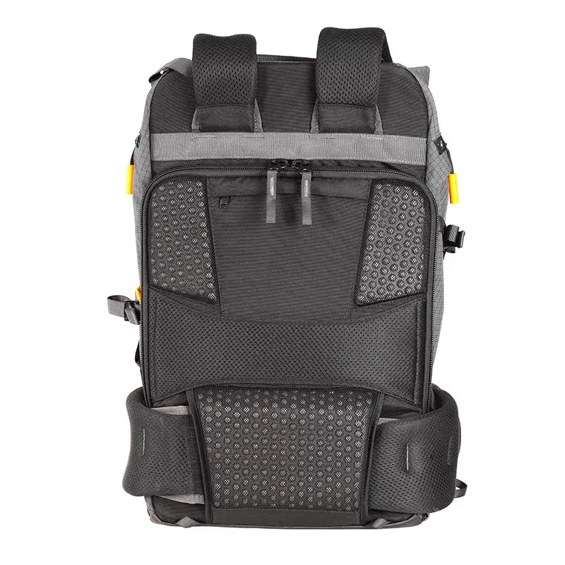 Reppu Vanguard VEO Active 53 harmaa suurin näyttökoko 16 tuuman