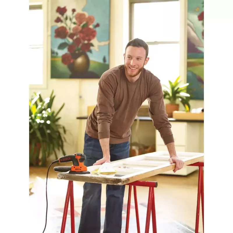 Kannettava epäkeskohiomakone Black & Decker KA2000-QS