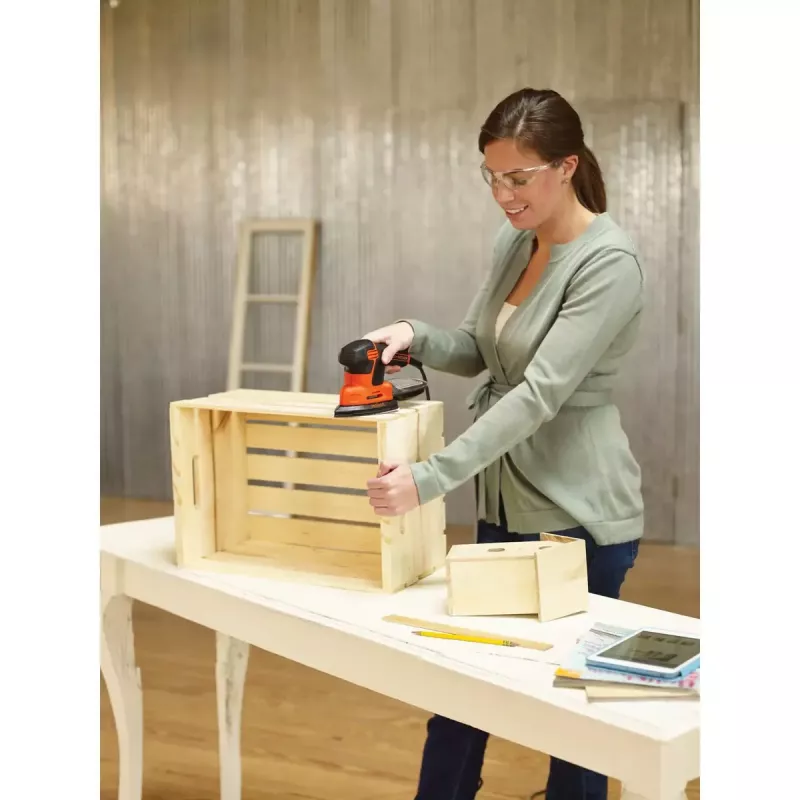 Kannettava epäkeskohiomakone Black & Decker KA2000-QS