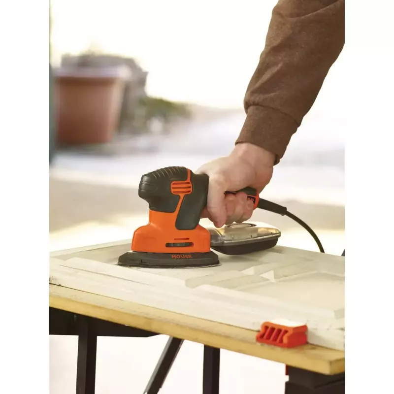 Kannettava epäkeskohiomakone Black & Decker KA2000-QS