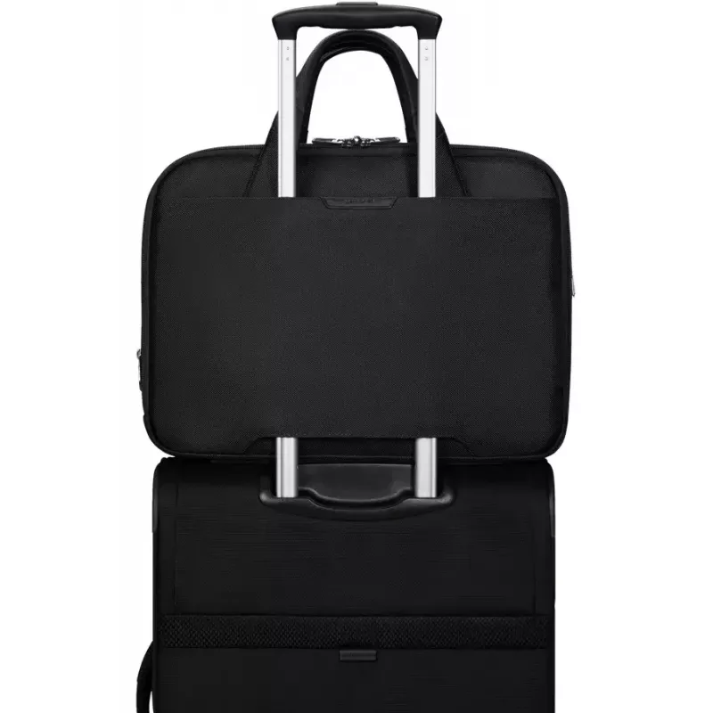 Salkku Samsonite PRO-DLX 6 39,6 cm laajennettava musta