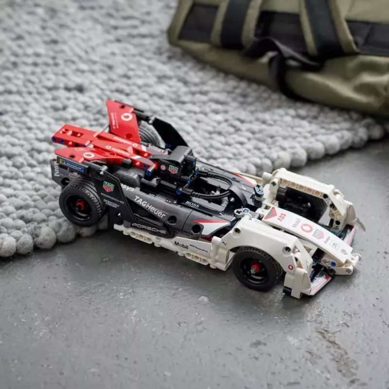 LEGO Brick Set Formula E Porsche 99X Electric malli 42137 – rakennuslelusetti