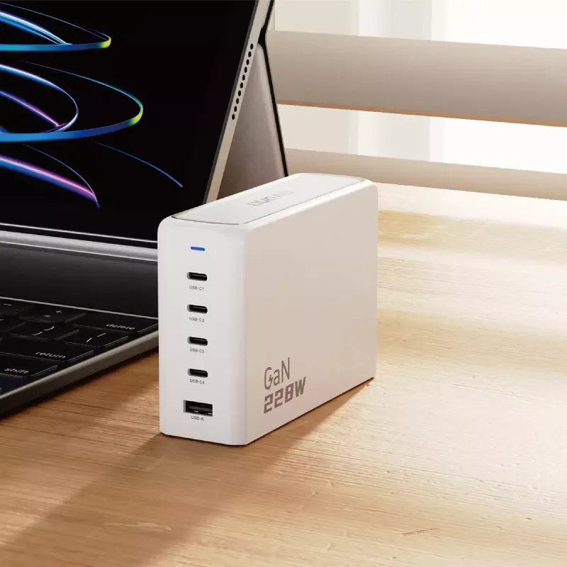 Laturi DUDAO A228EU 228 wattia GaN 4x USB-C 1x USB-A