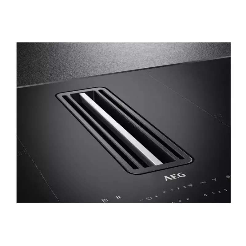 AEG CCE84751CB -kalusteisiin asennettava induktioliesi, 4 keittoaluetta, kosketusohjaus