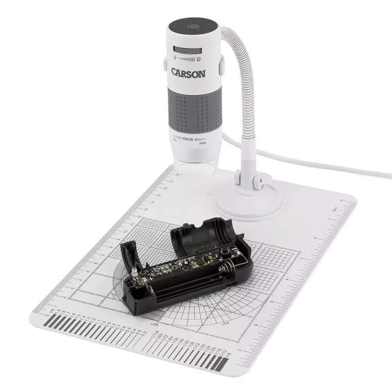 Digitaalinen mikroskooppi Carson EFLEX 300x, 75–300× suurennus, 1600×1200 kamera, harmaa/valkoinen