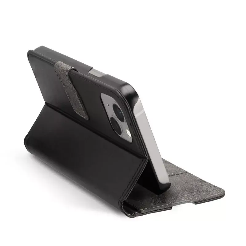 SBS TEBKWALIP1467K -lompakkokotelo iPhone 14 Plus -puhelimeen 17 cm musta