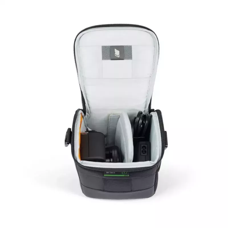 Vyölaukku Lowepro Adventura SH 120 III musta olkahihna