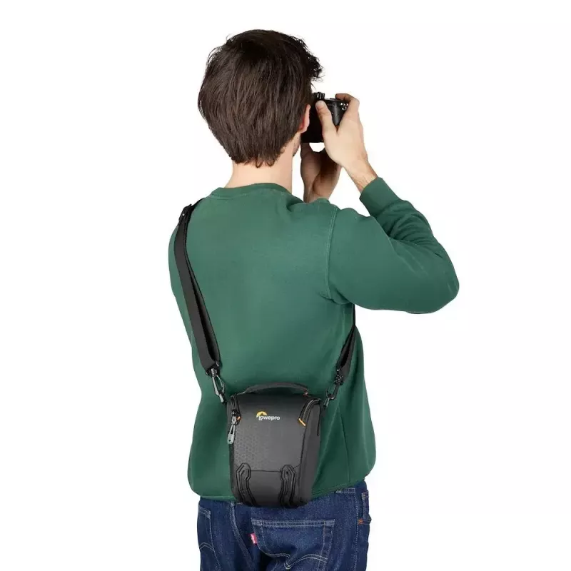 Sling-laukku Lowepro Adventura TLZ 30 III musta olkahihna