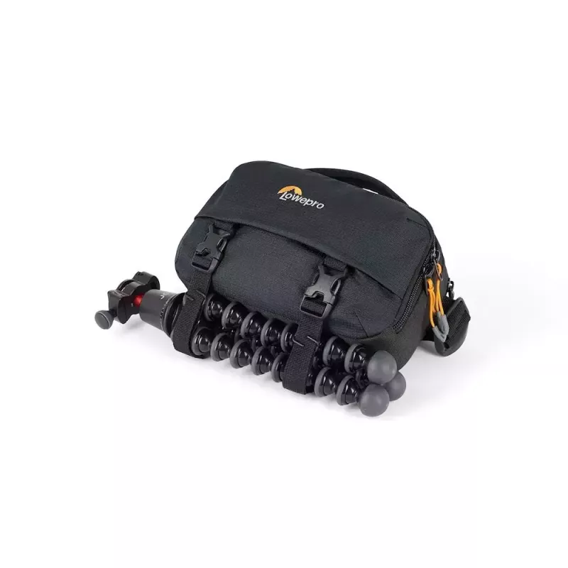 Sling-laukku Lowepro Trekker Lite HP 100 musta olkahihna