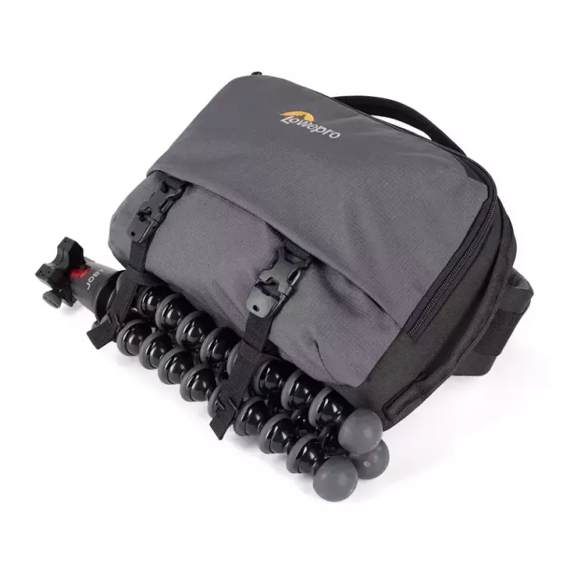 Sling-laukku Lowepro LP37468-PWW harmaa olkahihna 1 ulkotasku