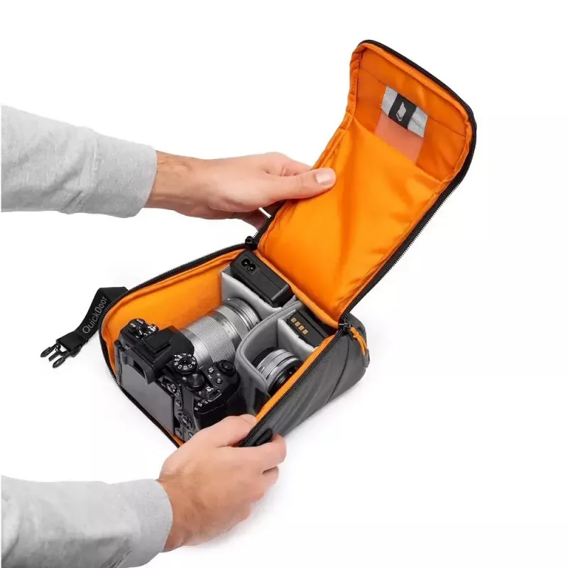 Kompakti kotelo Lowepro GearUp Creator Box M II musta harmaa