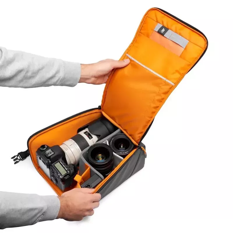 Kompakti laukku Lowepro GearUp Creator Box XL II musta harmaa
