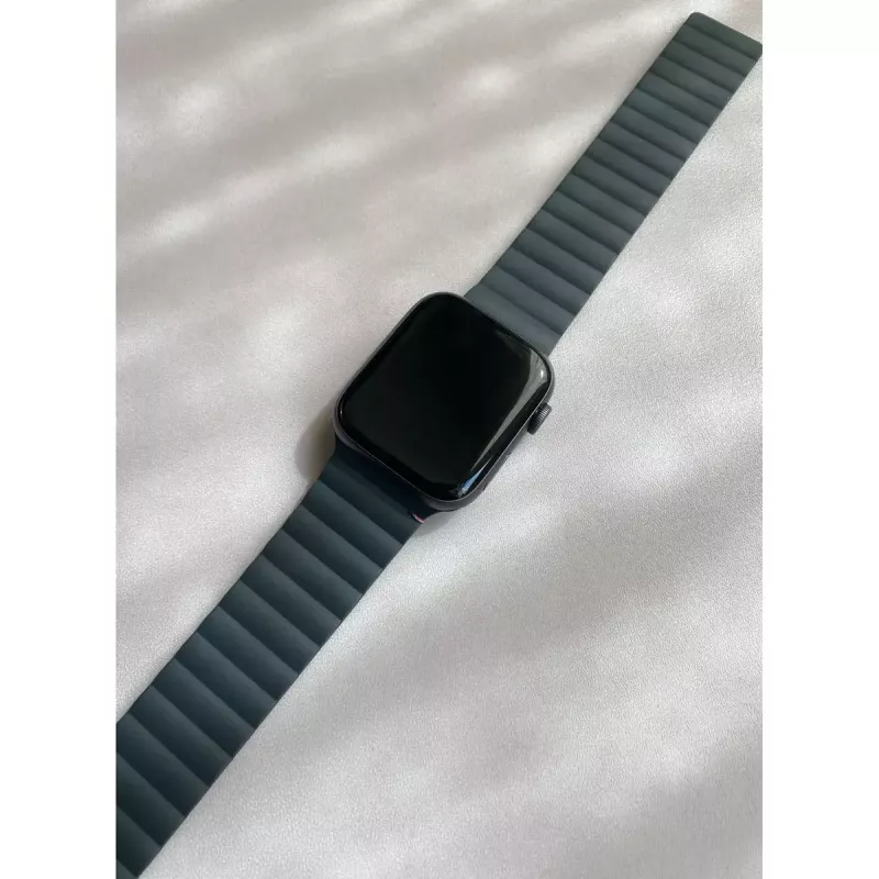 Decoded D21AWS44TS3SCL Charcoal silikoninen älykellon lisävaruste