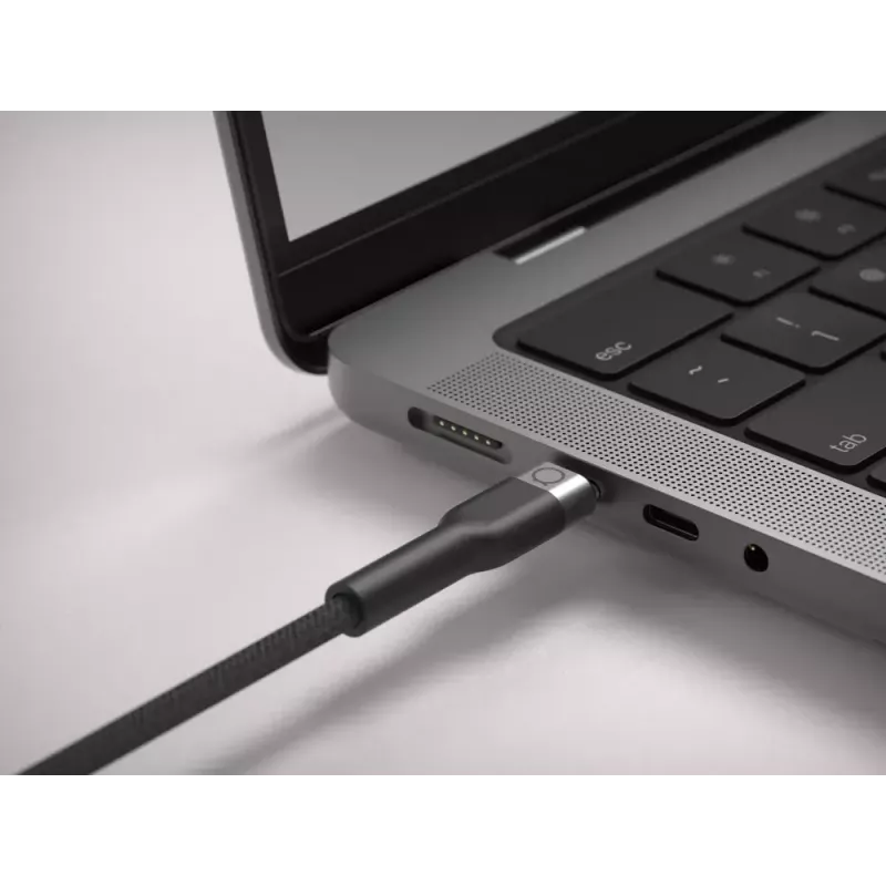 USB-C - Lightning-kaapeli LINQ byELEMENTS 2 m MFi-sertifioitu musta