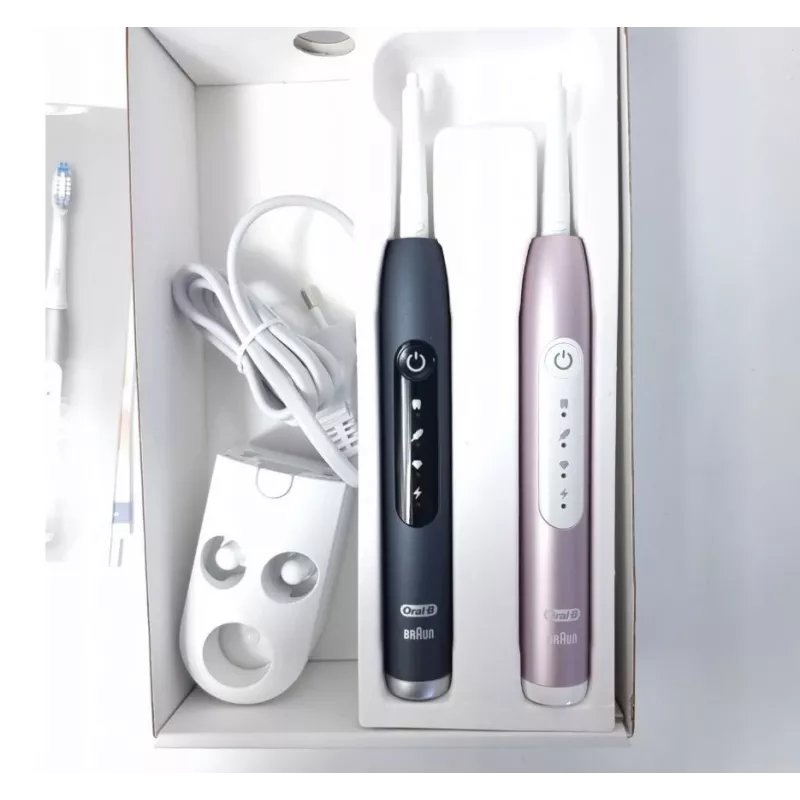 Oral-B Pulsonic SlimLuxe 4900 sähköhammasharja kaksipakkaus