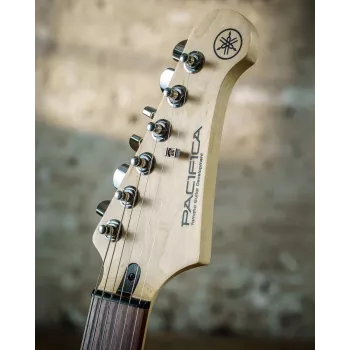 Yamaha Pacifica 112J BL MKII - sähkökitara