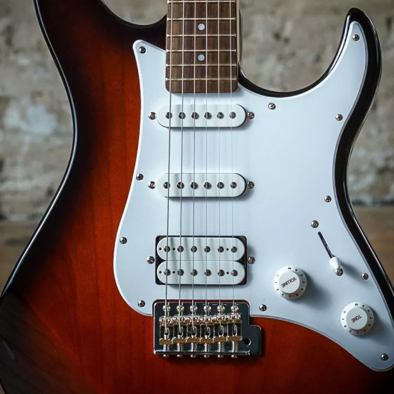 Yamaha Pacifica 112J BL MKII - sähkökitara