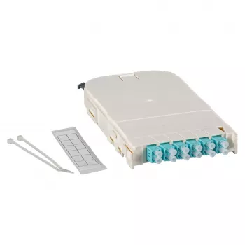 EFB Elektronik FTTH-moduulikasetti FTTH-BGT-laitteelle, 12-porttinen LC/APC, OS2-keraamiset liittimet