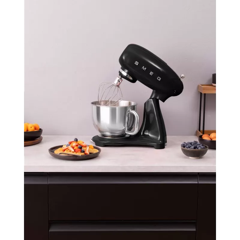 Smeg-keittiökone SMF05BLEU, 4,8 L, 1000 W, musta