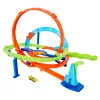 Hot Wheels Action Loop Cyclone Challenge -ratasarja 1:64-mittakaavan leikkiautolla, helppo säilytys