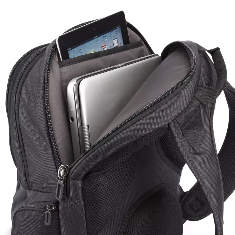 Case Logic RBP-315 musta reppumallinen laukku 39,6 cm (15,6