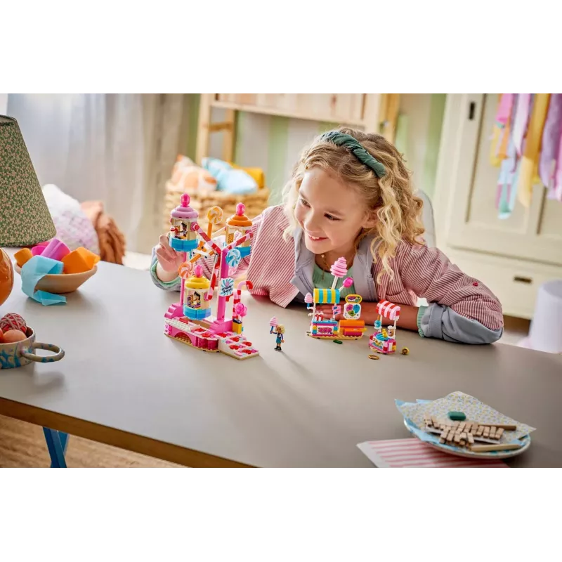 LEGO Friends 42700 Karkki- & cupcake-maailmanpyörä (602 osaa)