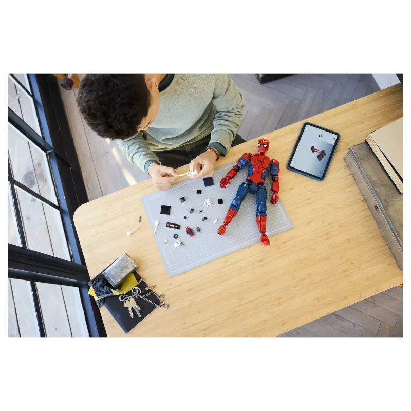 LEGO Marvel 76346 Spider-Man-sankarihahmo (813 osaa)
