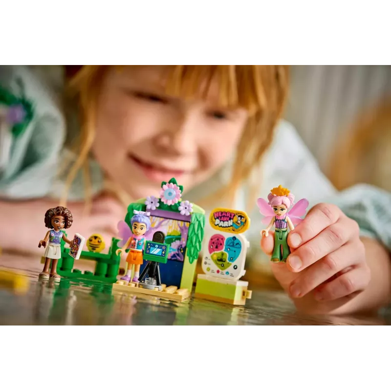 LEGO Friends 42702 Pyörivät kukka- ja keijukupit (321 osaa)
