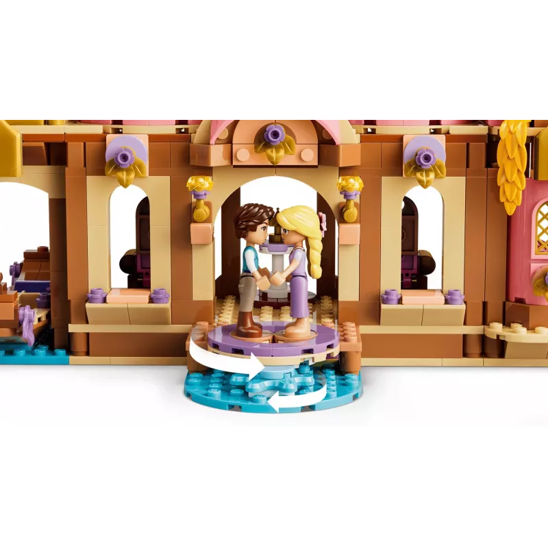 LEGO Disney 43297 Rapunzelin linna (676 osaa)