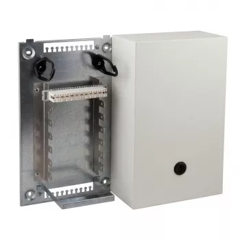 EFB Electronics VKA4 kotelo sis. peruslevyn ja VKA-asennussarjan 10DA