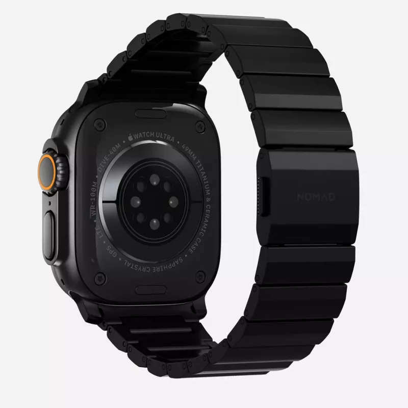 NOMAD titaaniranneke Apple Watch 46/49mm hopea