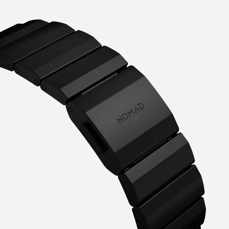 NOMAD titaaniranneke Apple Watch 46/49mm hopea