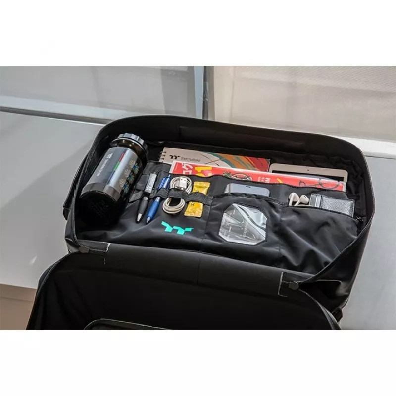 Thermaltake TT100 Urban Waterproof pyöräreppu 20L musta