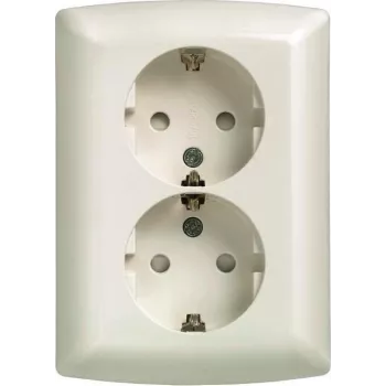 Siemens Schuko kaksoispistorasia 10/16A 250V 5UB2211 - virransyöttötarvike