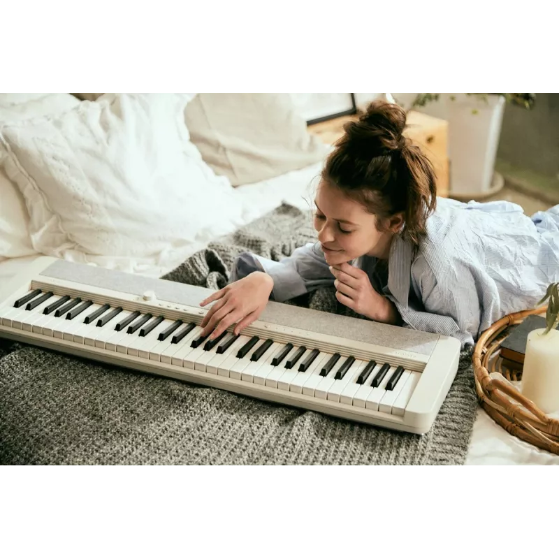 Casio CT-S1 digitaalisyntetisaattori 61 kosketinta valkoinen
