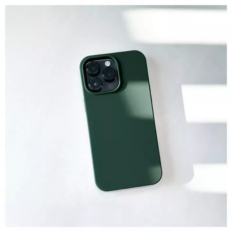 Evelatus Apple iPhone 15 Pro Premium Soft Touch silikonikotelo tummanoliivi