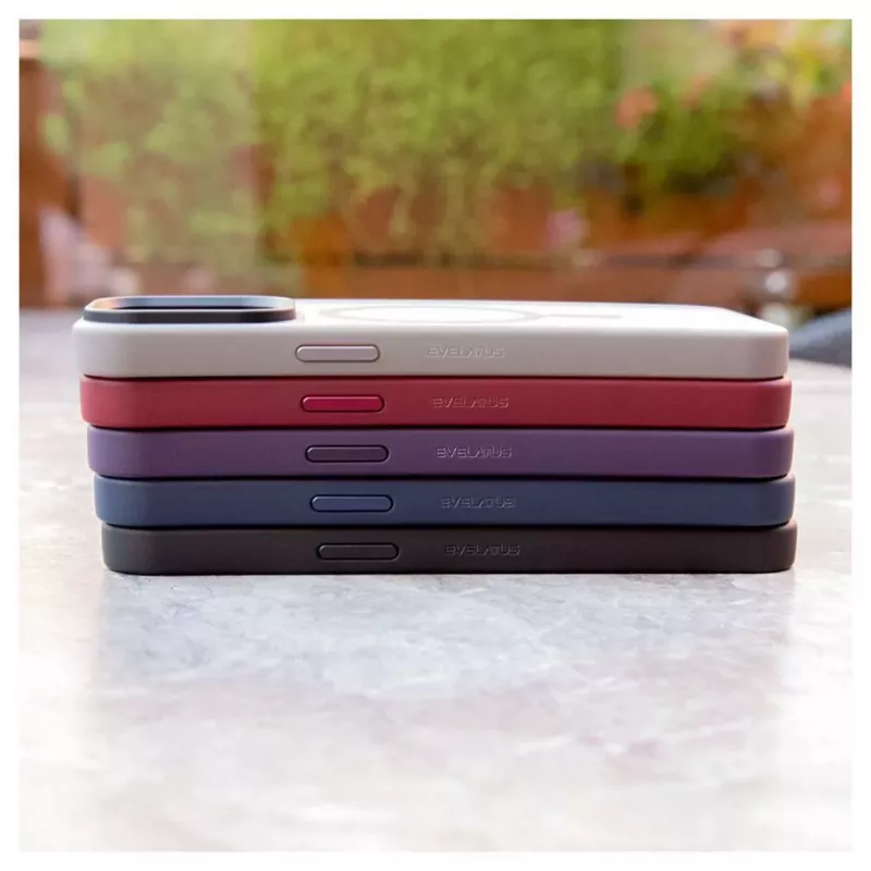 Evelatus Apple iPhone 15 Pro Max hybridikuori MagSafe-yhteensopiva PC+TPU Plum