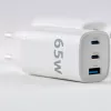Evelatus 65W Max pikapikalaturi EU USB-C1/USB-C1/USB-A valkoinen