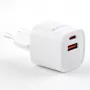 Evelatus USB-A ja USB-C 30W Max EU-laturi valkoinen