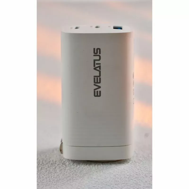 Evelatus 65W Max pikapikalaturi CN USB-C1/USB-C1/USB-A valkoinen