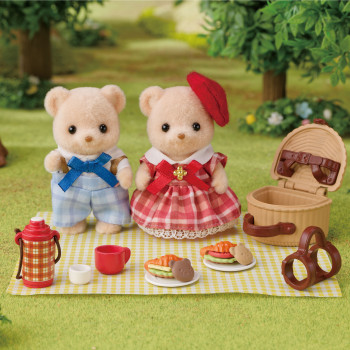 EPOCH Sylvanian Families Biscuit Bear sisarukset piknik-hauskuus leikkisarja