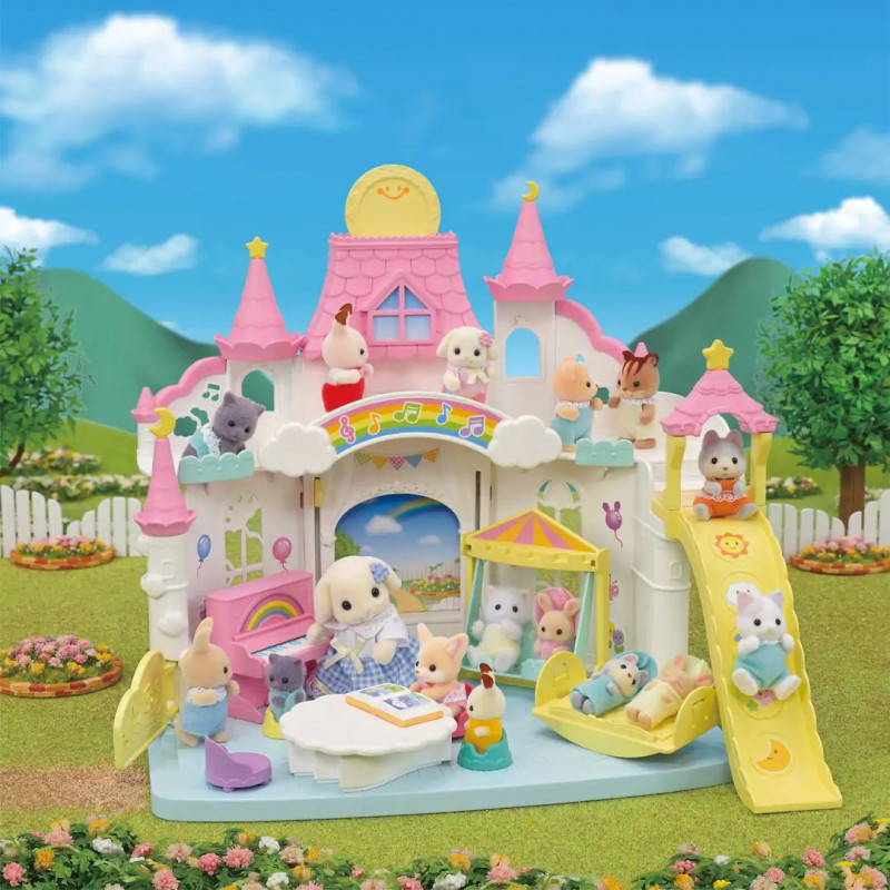 Sylvanian Families seikkailupäiväkoti aurinkolinna leikkisetti