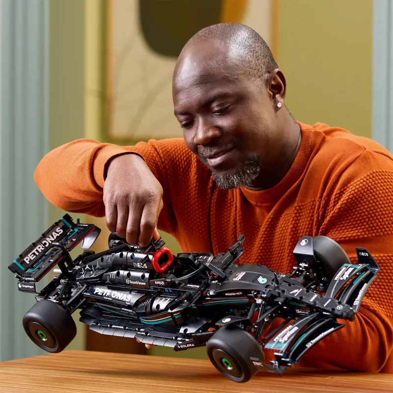 LEGO Technic 42171 Mercedes-AMG F1 W14 E Performance, mittakaava 1:8, 1642 palaa, 18+