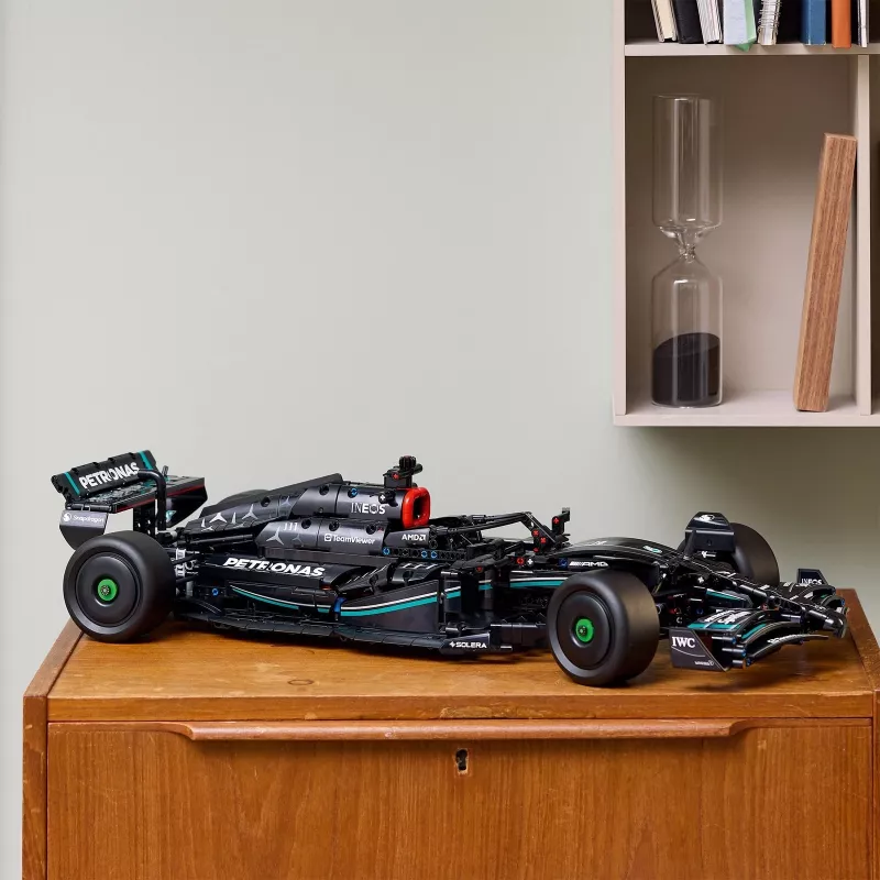 LEGO Technic 42171 Mercedes-AMG F1 W14 E Performance, mittakaava 1:8, 1642 palaa, 18+