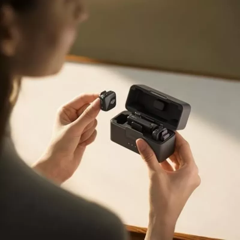 DJI Mic Mini (2 TX + 1 RX + latauskotelo) langaton mikrofonisarja - tummanharmaa