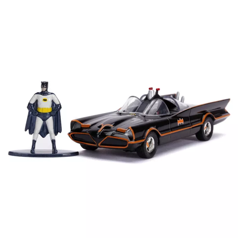 Jada Batman Batmobile 1:32 metalliajoneuvo ja hahmo, sekalaisia malleja