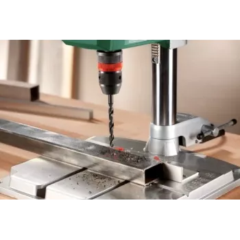 Bosch PBD 40 pöytäporakone avaimeton istukka 710 W