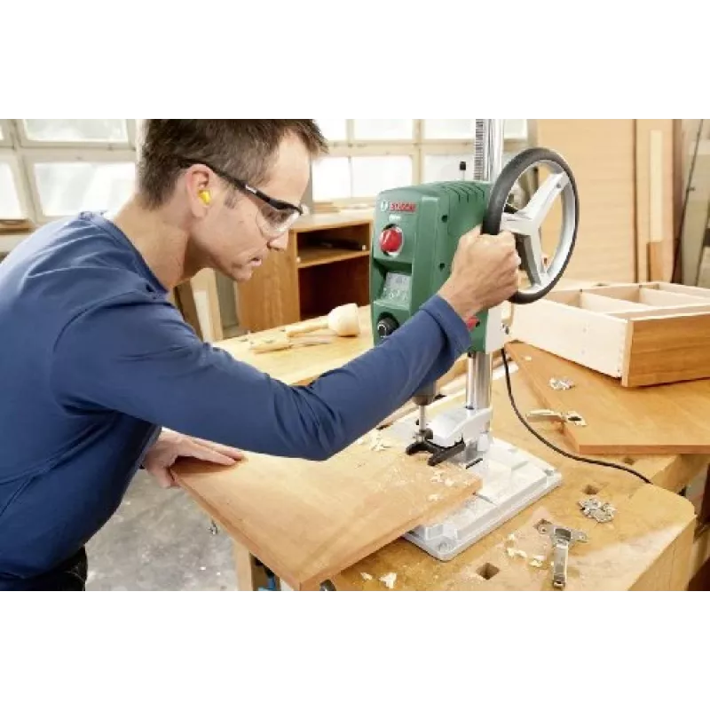 Bosch PBD 40 pöytäporakone avaimeton istukka 710 W